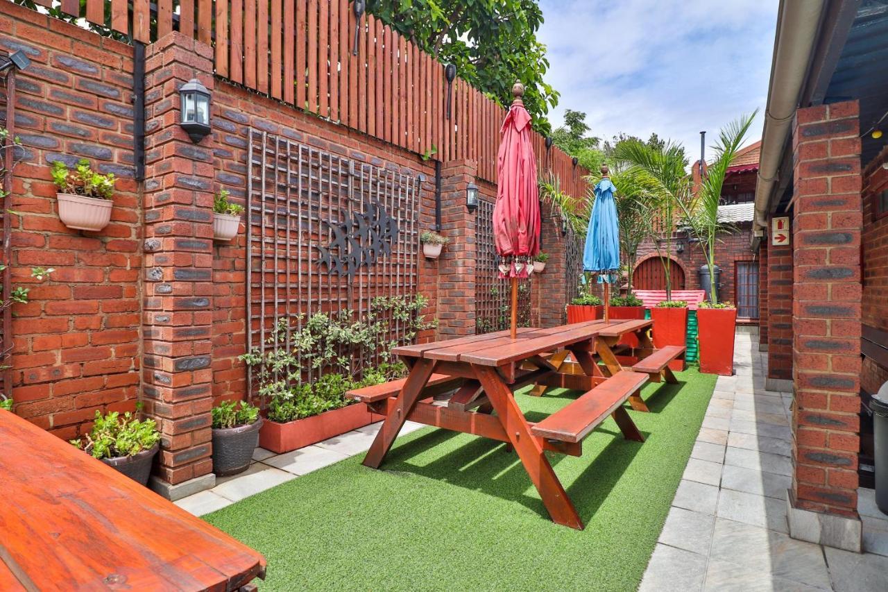 The Travel Inn Durban Exterior photo