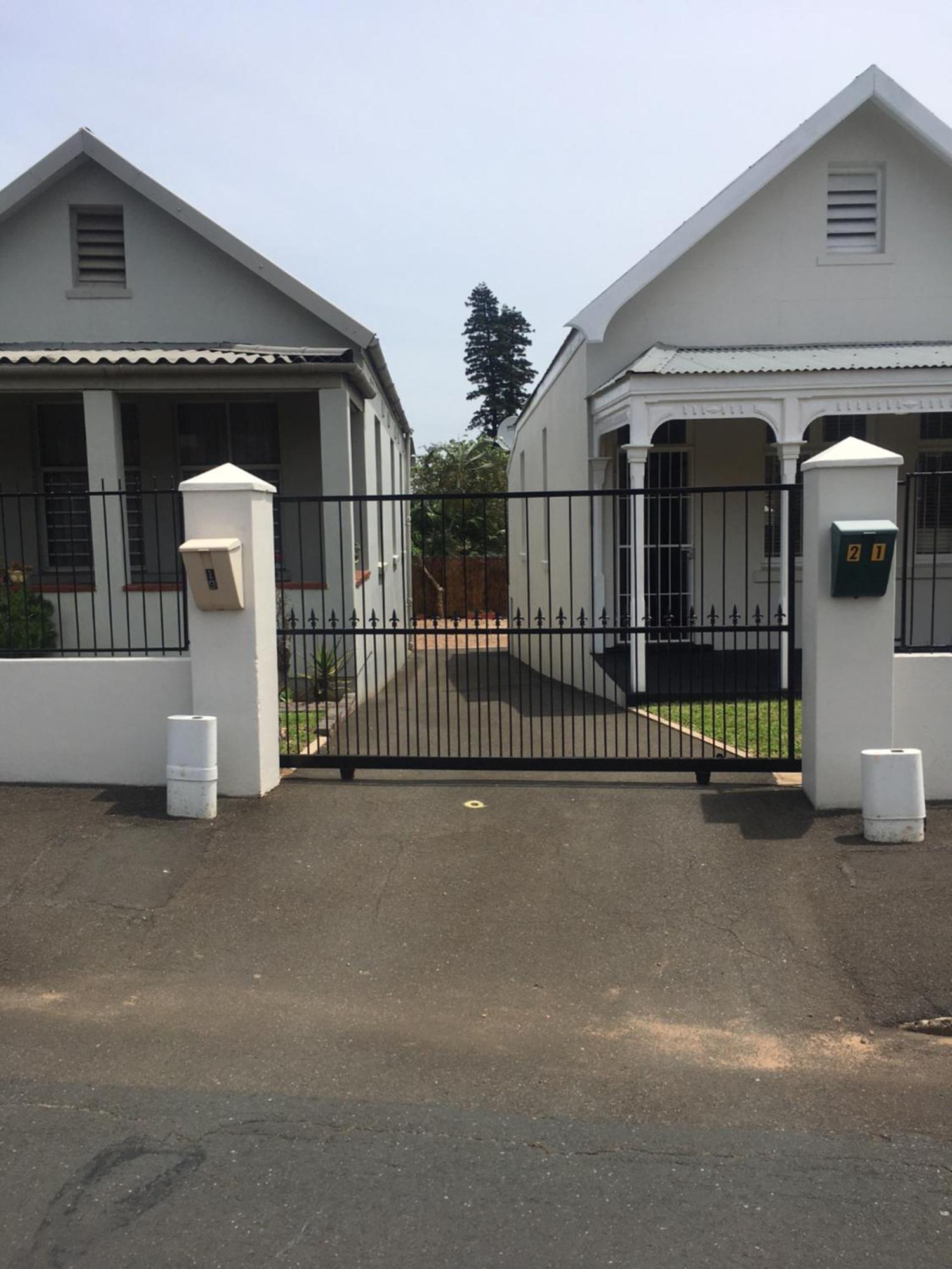 The Travel Inn Durban Exterior photo